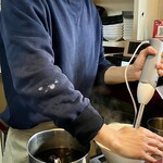 ナカムラボ。TOKYO - ブレンダーで泡立てます