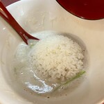 ナカムラボ。TOKYO - 麺後のスープにライスを投入して