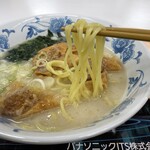 東京大学 本郷 第二食堂 - 麺は中太