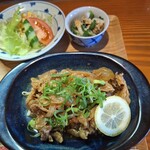 キッチンエム - 日替りランチ豚肉の生姜焼きライス大盛り