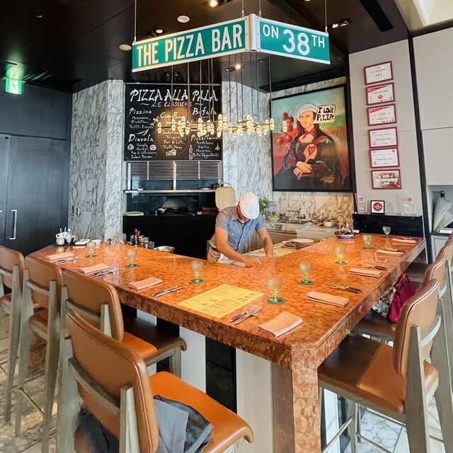 口コミ一覧 : ザ ピッツァバー ON 38TH （THE PIZZA BAR ON 38TH） - 三越前/ピザ [食べログ]