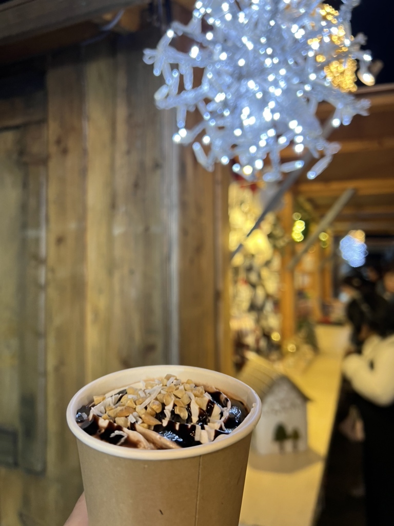ハードロックカフェ横浜」ロックショップ横浜ランドマークプラザ