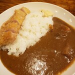 しまや - ロースカツにカレーがかかっていないのがありがてえ。