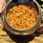 温石 - 桜海老は、揚げ焼いて炊き上がったご飯にまぜていらっしゃいました。