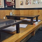 Kamon - テーブル席