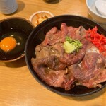 博多炊き餃子　池ぽん - 牛丼（牛一倍）ごはん小 950円