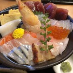 Kambee - 海鮮丼アップ