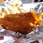 Pink's Hot Dogs - Chili Fries