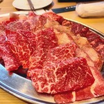 和牛放題の殿堂 秋葉原 肉屋横丁 焼肉 - 