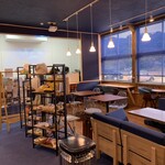 あそびとくらしの店 海月堂 - 廃校カフェ店内