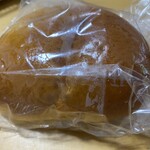 ケーワン - クリームパン　大
      出来立てでした