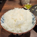 とんかつ檍のカレー屋 いっぺこっぺ 門前仲町店 - 硬めに炊かれたご飯が美味しい