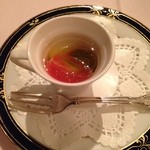 仏蘭西料理 エトワール - 口直しのフルーツトマト