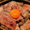 肉友 - ローストビーフ丼2000円