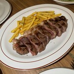 CHLOE's BISTRO AND BAR - 