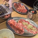 焼肉一心たん助 旦 - 