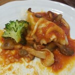 キッチン ブルー グローブ - パンでソースを吸わせます