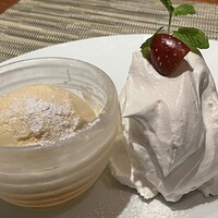 Wolfgang's Steakhouse Teppan - オリジナル生クリームたっぷりのアイスクリーム