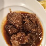 BAR食堂CORAZON - 牛スジ肉の赤ワイン煮込み