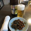 金福 - 料理写真:瓶ビール(600円)とおつまみ