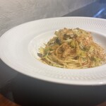 Spaghetti with snow crab and Italian mustard oil sauce