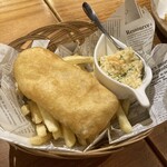 アイリッシュカフェ＆レストラン カプリシカ - フィッシュ&チップス