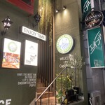 アイリッシュカフェ＆レストラン カプリシカ - 入口