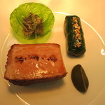 ロオジエ - フランス産仔牛のロティ　サラダ菜と茸のブレゼ　エシャロットとビーツのコンフィ　オゼイユのピューレ