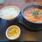 カルビ丼とスン豆腐専門店 韓丼 - 料理写真: