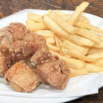 クラフトビールとフィッシュ&チップス パブリックハウス ホサンナ - 