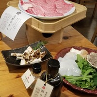 すき焼きと牛まぶし ももしき - 