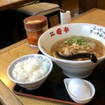 一番亭 - 料理写真:徳島らーめん、白ごはん