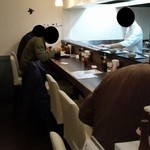 成蔵 - カウンター席（６席）の様子～♪(^o^)丿