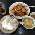 Chuugokuryouri Shukahanten - 豆腐の辛味煮込み(ランチタイムセット)