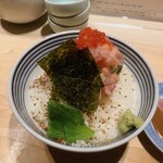 日本橋海鮮丼 つじ半 - 