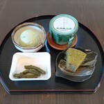 マル信 緑香園 - 料理写真:3種盛り(石榑茶ジェラート、いなべの茶っぷりん、一口バームクーヘン)