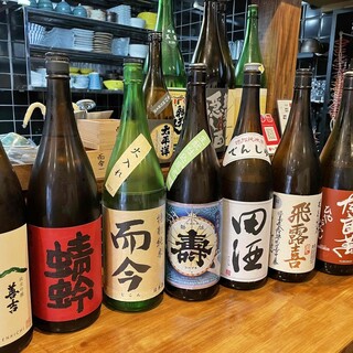 料理との相性を吟味した店主こだわりの日本酒と焼酎が充実！