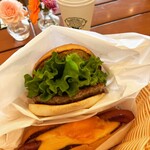 FRESHNESS BURGER - 