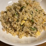 旬彩中華工房 - アサリと高菜とニンニクチャーハン