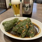 四川 郷土菜 シャンバァロウ - 皮蛋とピーマンの黒酢炒め 660円