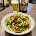 四川 郷土菜 シャンバァロウ - ラムホルモンの自家製ラー油和え 930円