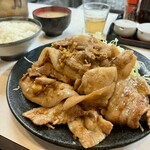 まるやま食堂 - ばらしょうが焼定食（300g） 1600円