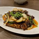 四川 郷土菜 シャンバァロウ - 四川名菜の1つ！皮付バラ肉のホイコーロウ 1400円