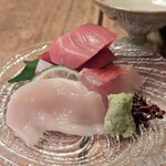 串駒 本店 - 刺盛　まぐろ　ぶり　金目鯛　ホタテの昆布〆