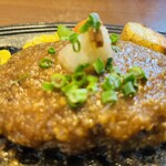 ハンバーグ オニオン - メニュー:ハンバーグ定食 ¥990(税込)