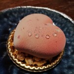 ガトー・ド・ボワ ラボラトワール - 週末限定のルージュ　ベゼ。これも美味しすぎる。