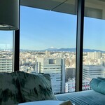 ウェスティンホテル横浜 - 部屋からの富士山ビュー＼(^o^)／