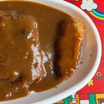 グリーンカウンター - カツカレー1200円　右