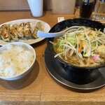 東京タンメン トナリ - 味噌タンメン+餃子定食