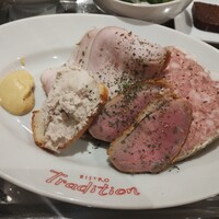 トラディシオン 日本橋 - 塩気少なめで優しいお味